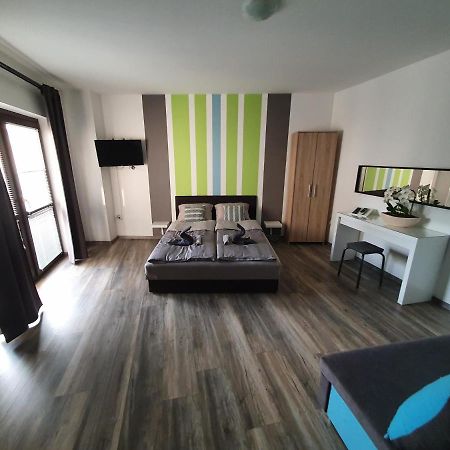 Lexi Apartman Apartment Hajduszoboszlo Ngoại thất bức ảnh