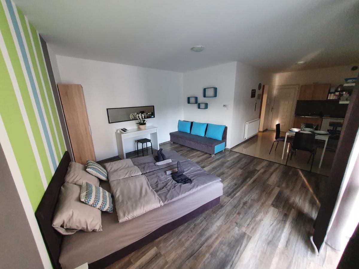 Lexi Apartman Apartment Hajduszoboszlo Ngoại thất bức ảnh