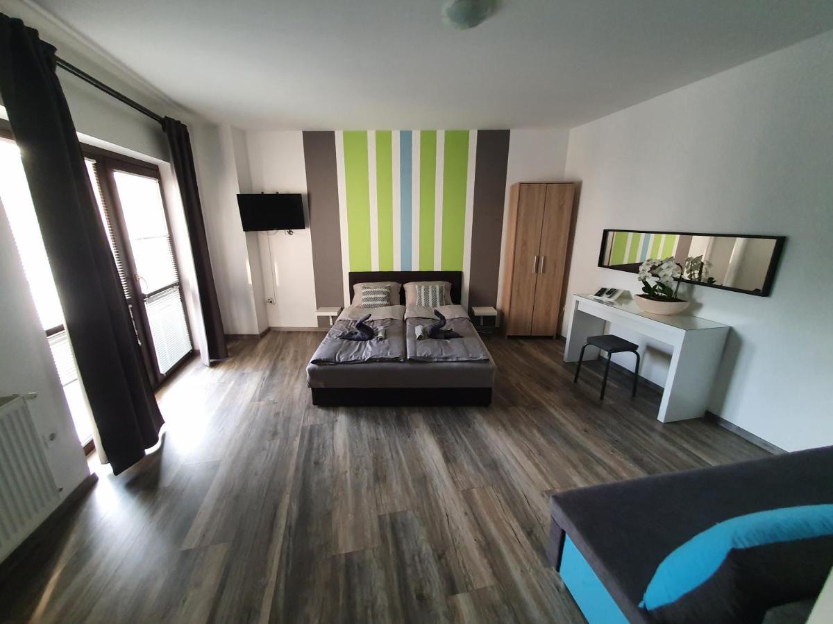 Lexi Apartman Apartment Hajduszoboszlo Ngoại thất bức ảnh