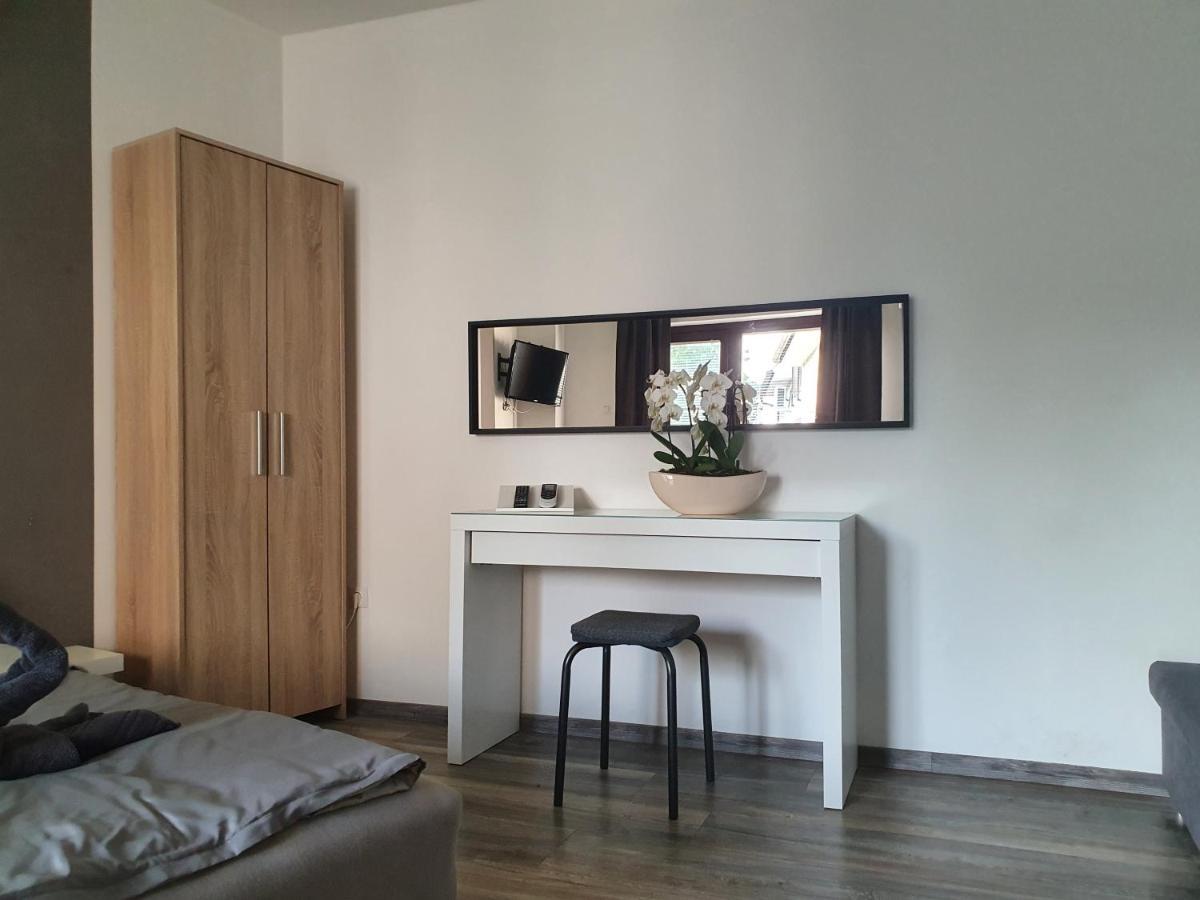 Lexi Apartman Apartment Hajduszoboszlo Ngoại thất bức ảnh