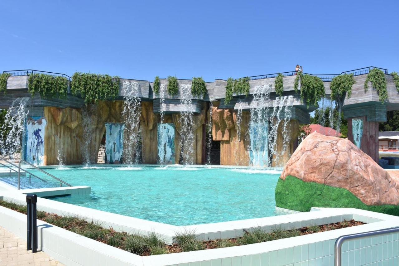 Lexi Apartman Apartment Hajduszoboszlo Ngoại thất bức ảnh